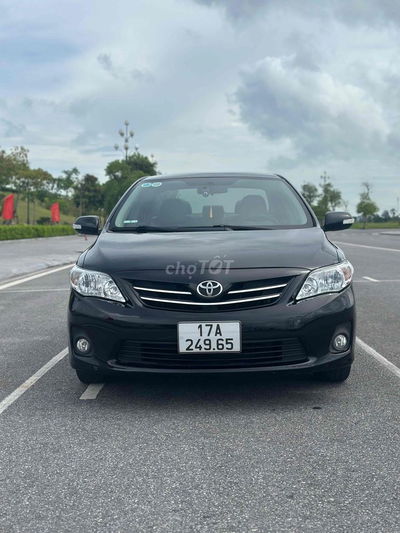 Bán xe Toyota Corolla Altis 2014 tự động
