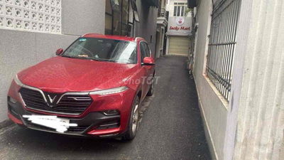 VinFast Lux SA2.0 2019 Plus 2.0 AT - 72000 km