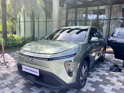 ĐẶT LIMO HÔM NAY – THÁNG 9 NHẬN XE CHẠY LIỀN