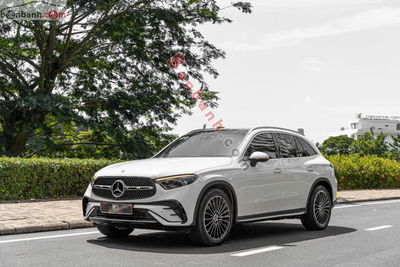 Xe Mercedes Benz GLC 300 4Matic 2024