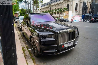 Xe Rolls Royce Cullinan 6.75 V12 2019