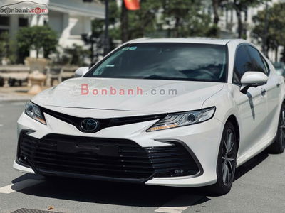 Xe Toyota Camry 2.0Q 2022