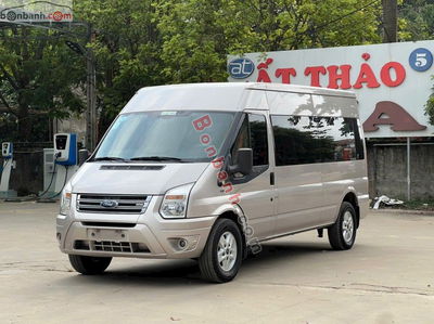 Xe Ford Transit Luxury 2018