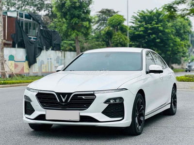 VinFast Lux A2.0 2022 A2.0 Tiêu chuẩn - 32000 km