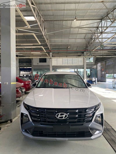 Xe Hyundai Tucson 2.0 AT Tiêu chuẩn 2025
