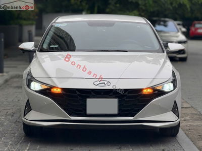 Xe Hyundai Elantra 1.6 AT Tiêu chuẩn 2022
