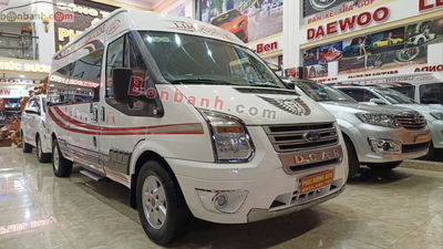 Xe Ford Transit Limousine 2018