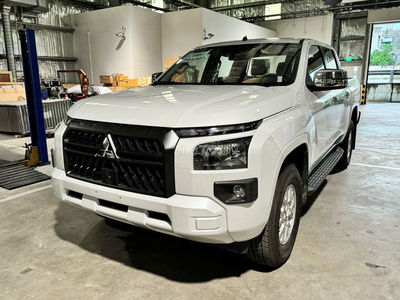 MITSUBISHI TRITON / Giảm 100% TB/ Xe sẵn giao ngay