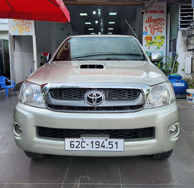 Toyota Hilux 2010 3.0G 4x4 MT đẹp long lanh