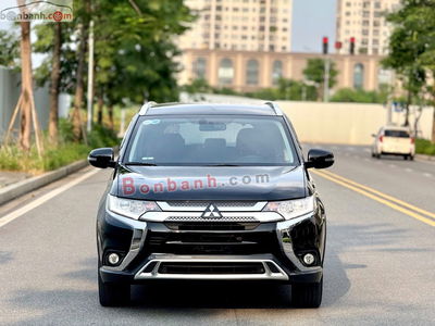 Xe Mitsubishi Outlander 2.0 CVT 2021