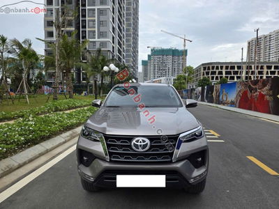 Xe Toyota Fortuner 2.4L 4x2 AT 2024