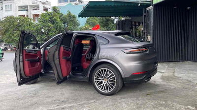 Porsche Cayenne 2022 Coupe Platinum Edition - 16km