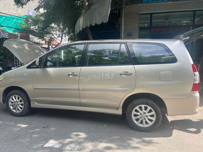 Toyota Innova 2012 E - 120000 km