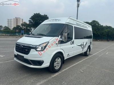 Xe Ford Transit Tiêu chuẩn 2022