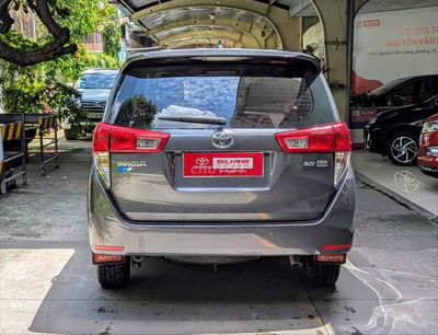 Toyota Innova số tự động 2017 xe gia đình chuẩn