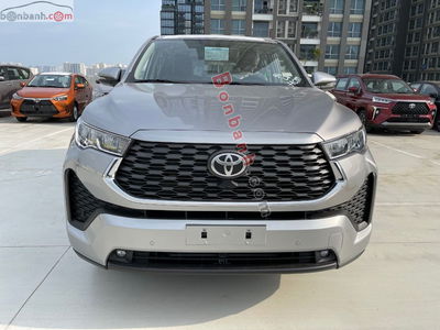 Xe Toyota Innova Cross 2.0 CVT 2025