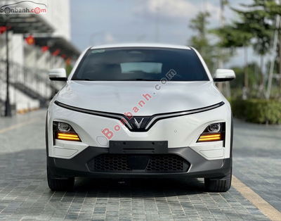 Xe VinFast VF6 Eco 2025