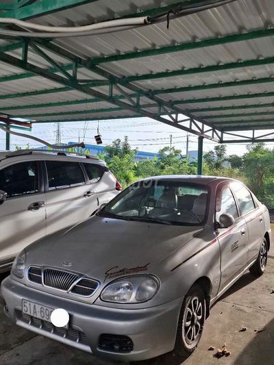 Daewoo lanos 2003 màu bạc đang sử dụng