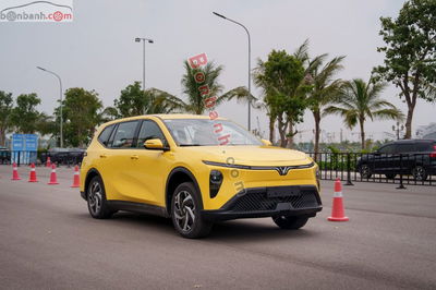 Xe VinFast Limo Green AT 2025