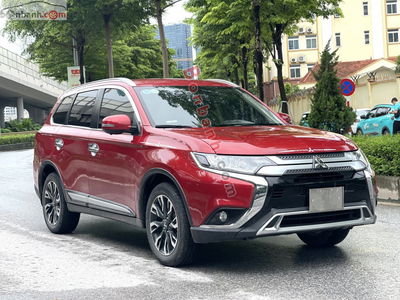 Xe Mitsubishi Outlander 2.0 CVT 2021