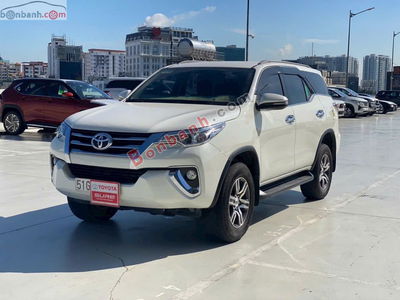 Xe Toyota Fortuner 2.7V 4x2 AT 2018
