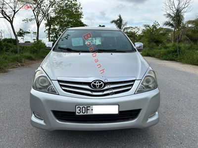 Xe Toyota Innova G 2010
