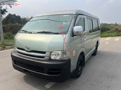 Xe Toyota Hiace Van 2.5 2010