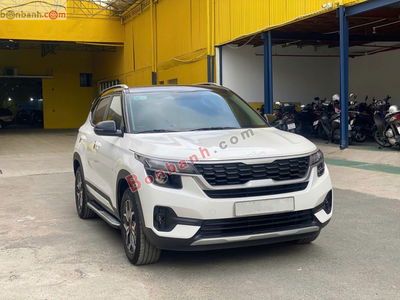 Xe Kia Seltos Luxury 1.6 AT 2024