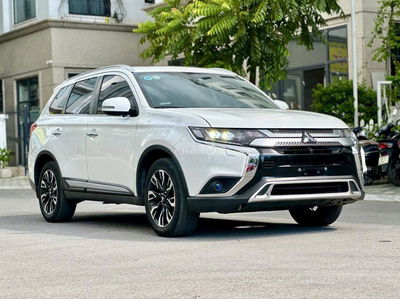 Outlander 2.0 CVT Premium sx 2021