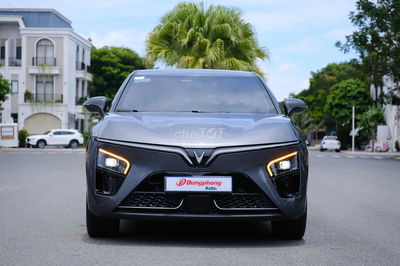 VinFast VF7 Eco 2024 - 11000 km