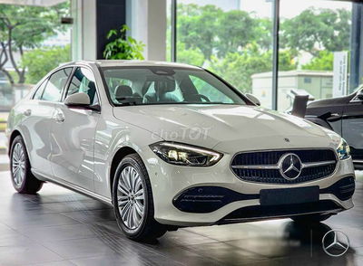 Mercedes-Benz C200 Avantgarde 2025