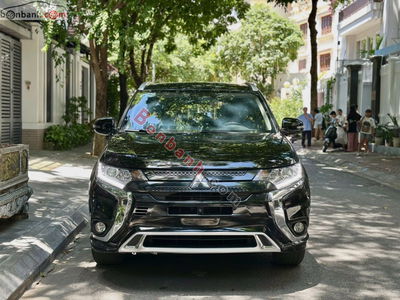 Xe Mitsubishi Outlander 2.0 CVT 2022