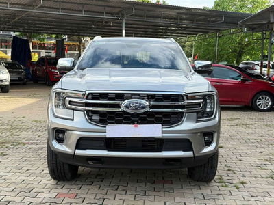 Ford everest titanium - 33000 km