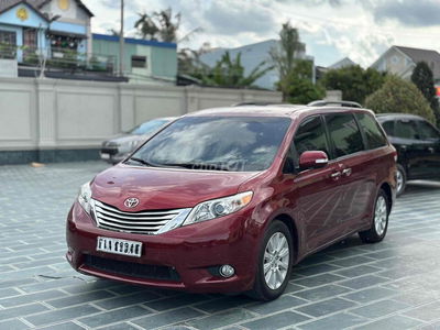 🔴 Toyota Sienna 3.5 Limited 2013 - 72k km siu cọp