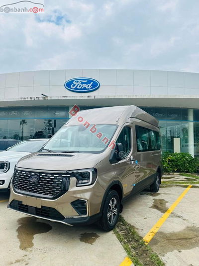 Xe Ford Transit Premium 2025