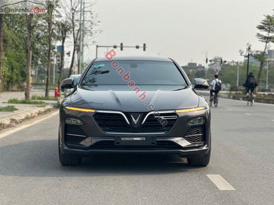 Xe VinFast Lux A 2.0 Premium 2.0 AT 2019