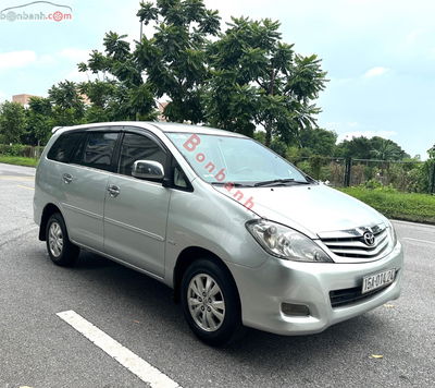 Xe Toyota Innova G 2011