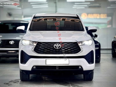 Xe Toyota Innova Cross 2.0 CVT 2024
