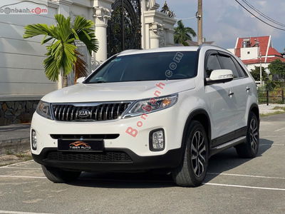 Xe Kia Sorento 2.4 GAT Deluxe 2019