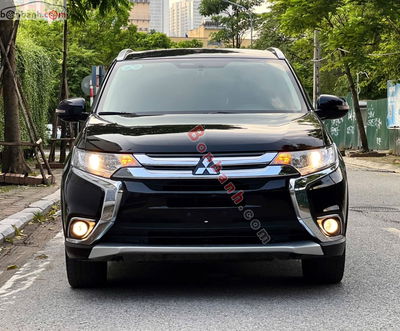Xe Mitsubishi Outlander 2.0 CVT 2019