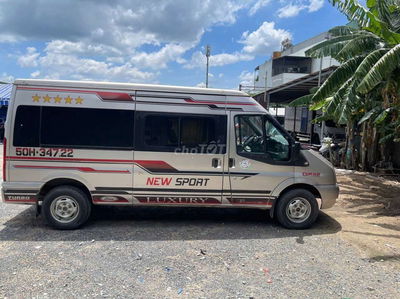 FORD TRANSIT tải van 6 ghế. 850kg sản xuất 2010