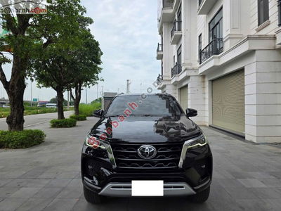 Xe Toyota Fortuner 2.8V 4x4 AT 2021