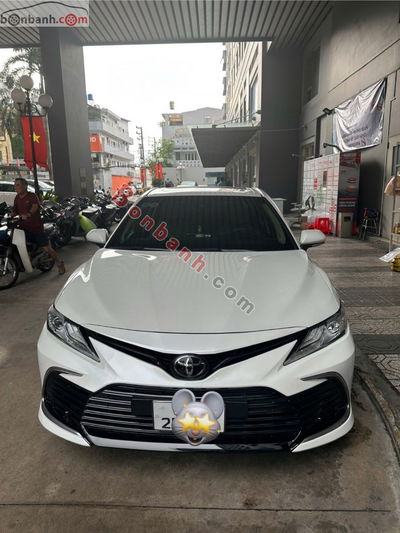 Xe Toyota Camry 2.0Q 2022