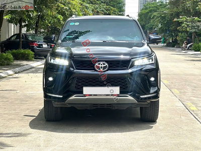 Xe Toyota Fortuner Legender 2.4L 4x2 AT 2022