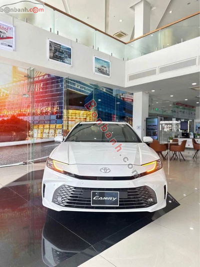 Xe Toyota Camry 2.5 HEV Mid 2025