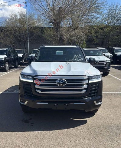 Xe Toyota Land Cruiser 3.5 V6 2025