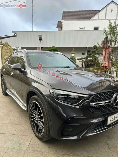 Xe Mercedes Benz GLC 300 4Matic 2023