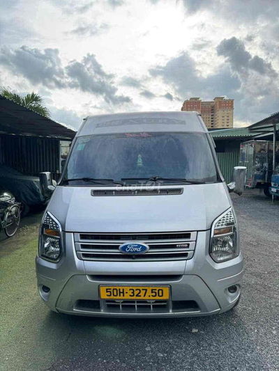 BÁN XE Ford transit Tải Van 6 chỗ 900kg