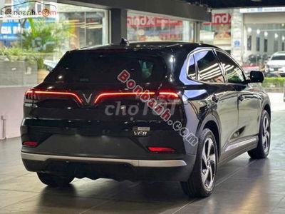 VinFast VF8 Eco 2023