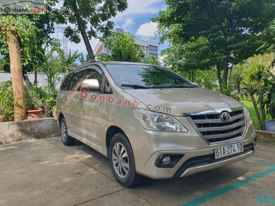 Xe Toyota Innova 2.0E 2016